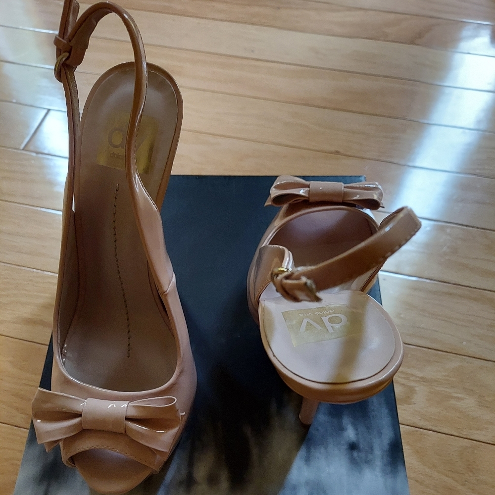 Shoes - Picture 2 of 5